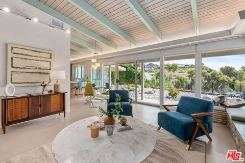 Tiny photo for 1412 N Tigertail Road, Los Angeles, CA 90049 (MLS # 25594699)
