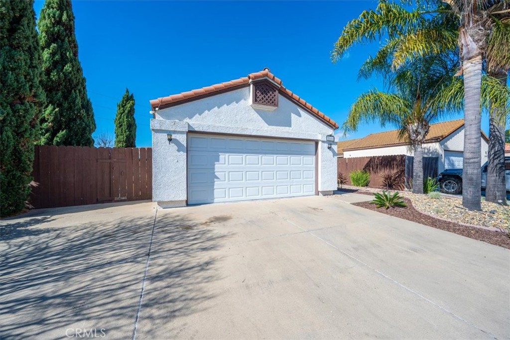 Properties 3 2141 Chestnut Lane