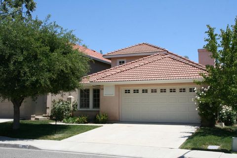 Photo of 350 Ocho Rios Way, Oak Park, CA 91377 (MLS # 226000928)