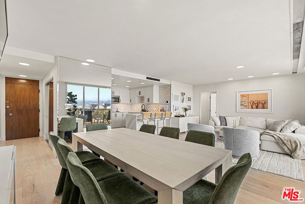 2160 Century Parkway 702