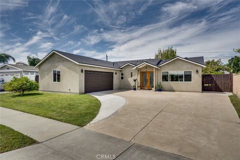 5441 Stardust Huntington Beach CA 92647