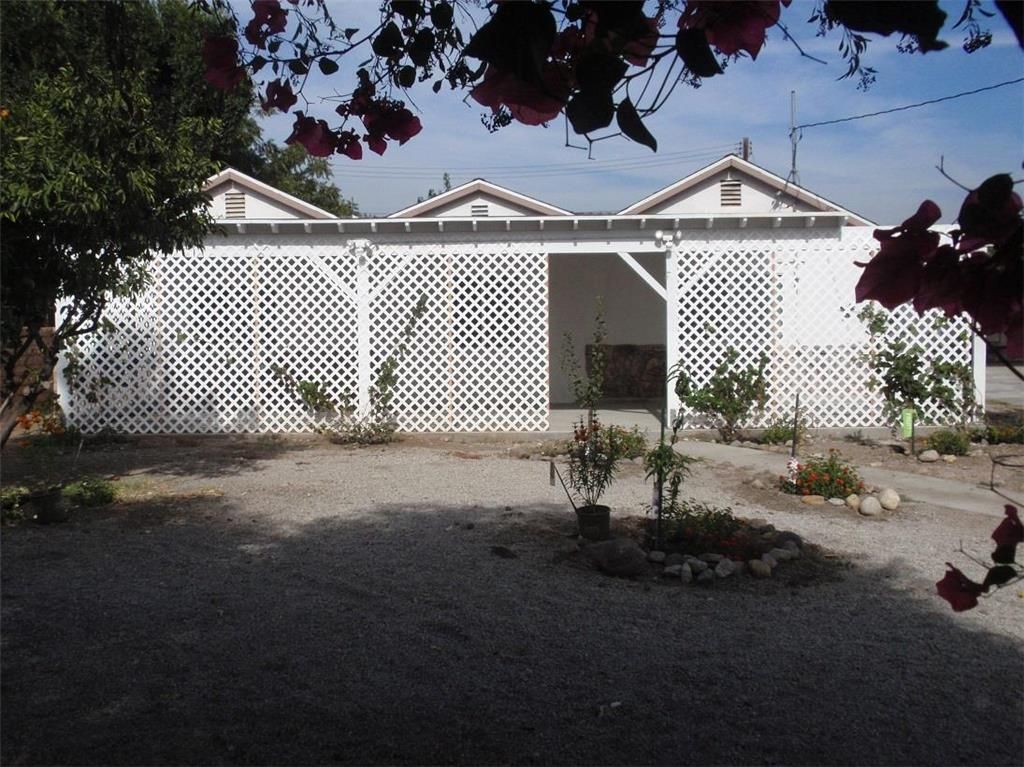 Photo of 10756 N Haddon Avenue, Pacoima, CA 91331 (MLS # SR26010169)