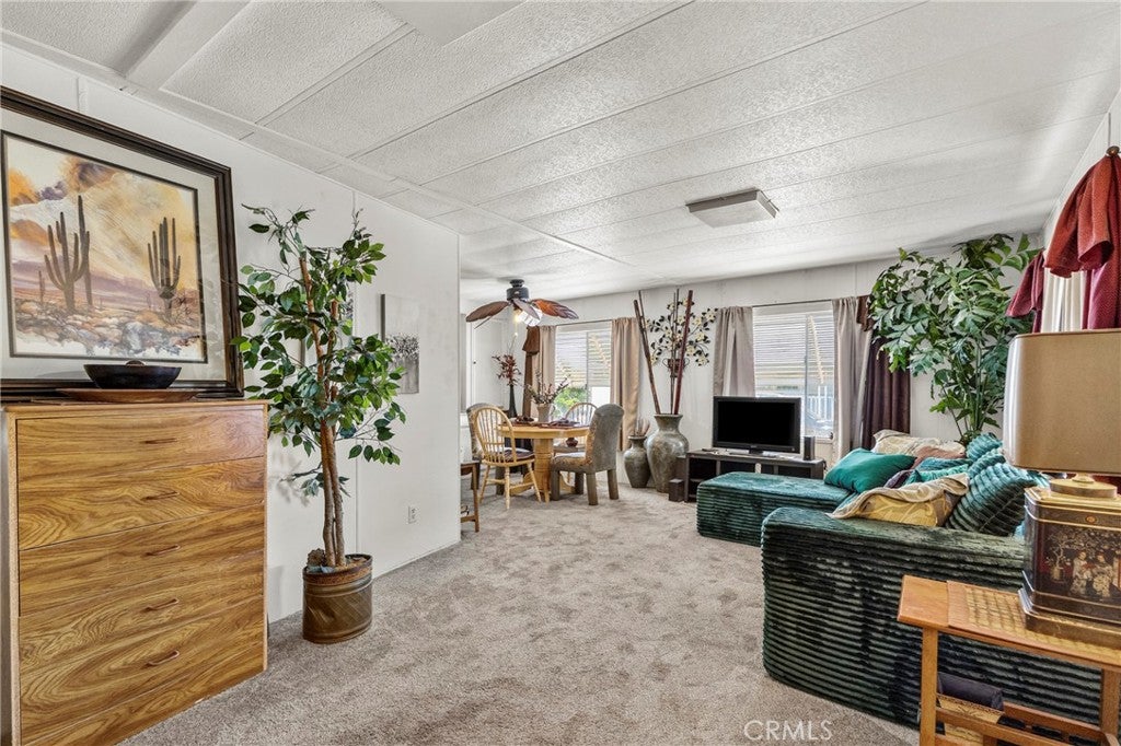 881 N Lake 362
