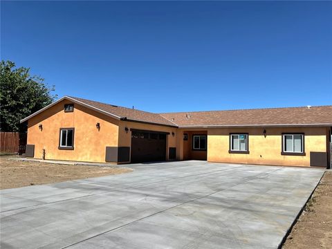 40525 174th E Lancaster CA 93535