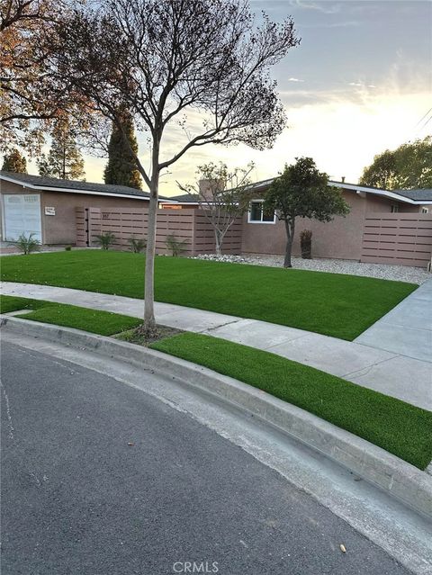 Photo of 957 S Salem St, Anaheim, CA 92802 (MLS # PW26089237)