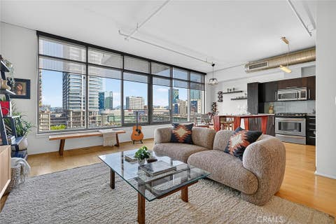 Photo of 1100 South Hope St ST #1006, Los Angeles, CA 90015 (MLS # PW26102243)
