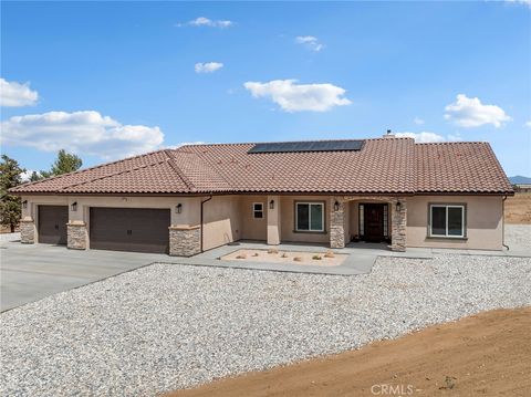 Photo of 5021 Chelsea Street, Phelan, CA 92371 (MLS # HD25191913)