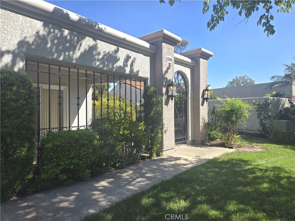 5389 Paseo Del Lago W B