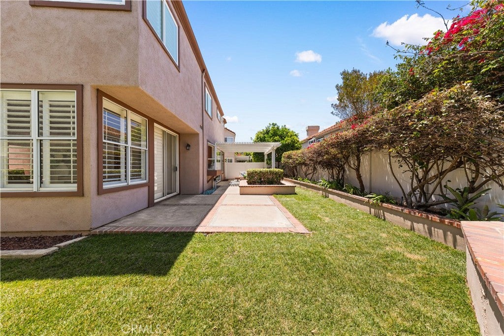9 Terraza, Irvine CA 92614 - Photo 47