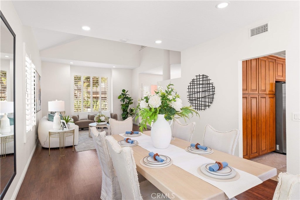 9 Terraza, Irvine CA 92614 - Photo 10