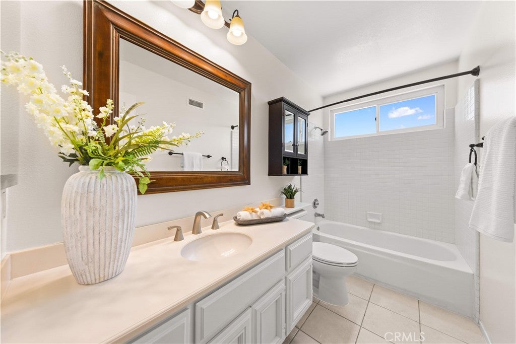 9 Terraza, Irvine CA 92614 - Photo 40