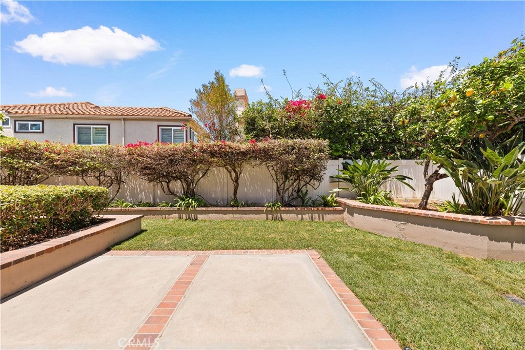 9 Terraza, Irvine CA 92614 - Photo 46