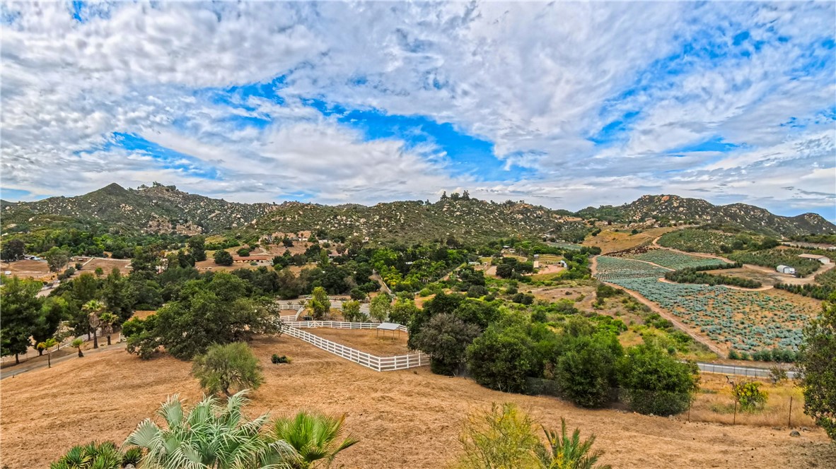 38064 De Luz Road