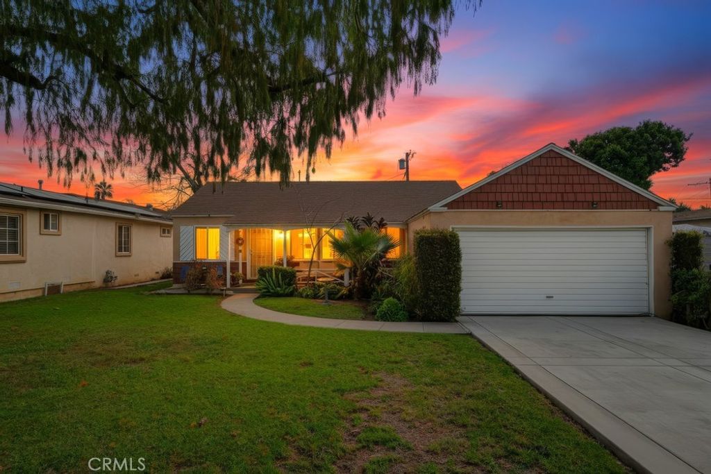 Photo of 8436 Ramsgate Ave, Los Angeles, CA 90045 (MLS # OC26045497)