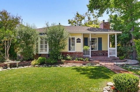 Photo of 3464 Rose AVE, Long Beach, CA 90807 (MLS # PW26132635)