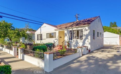 3562 N Studebaker Long Beach CA 90808