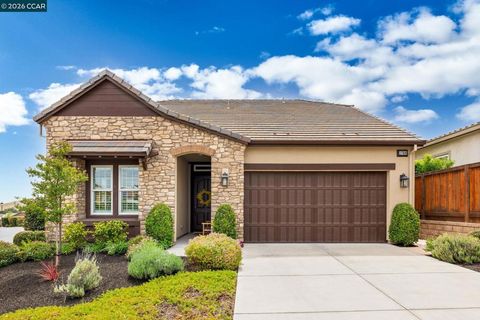 Photo of 1760 Merlot Cir Cir, Brentwood, CA 94513 (MLS # 41131769)