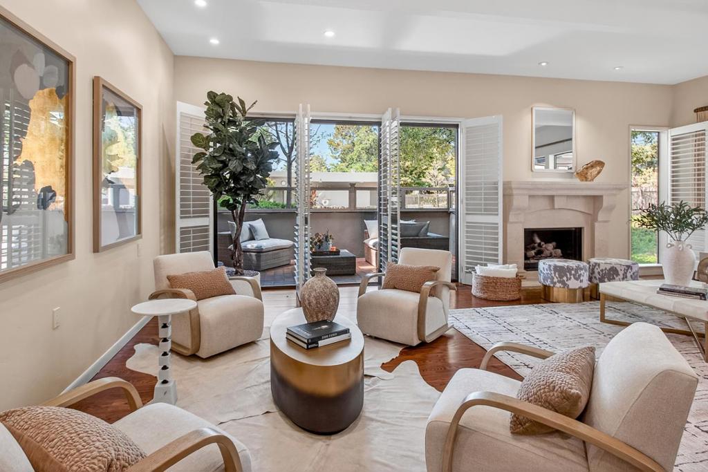 10 Mansion Court 713