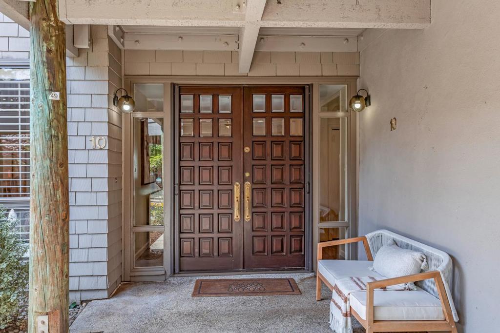 10 Mansion Court 713
