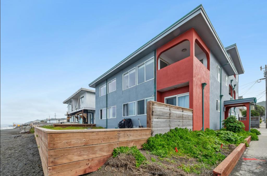1 Paloma Avenue
