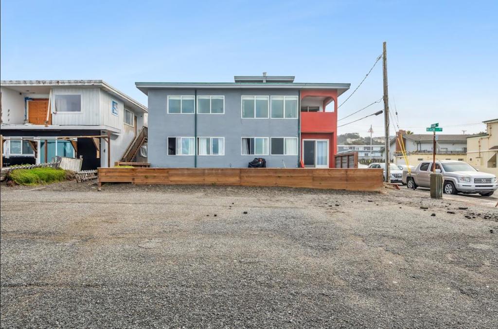 1 Paloma Avenue