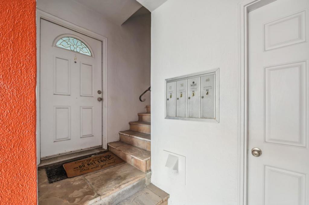 1 Paloma Avenue
