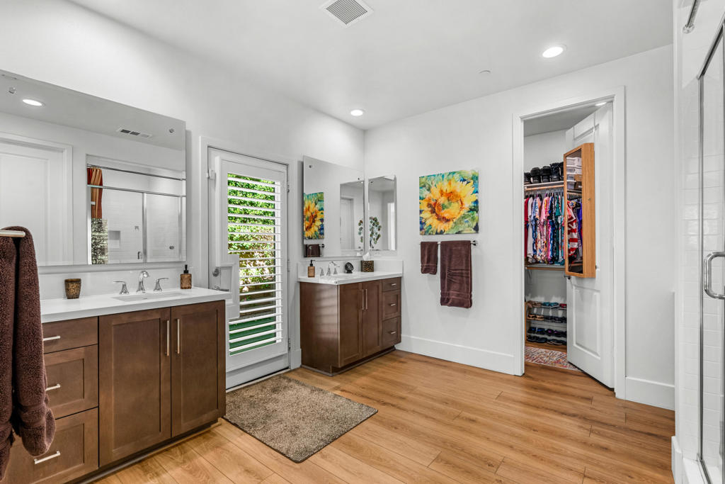 Carmela - Residential