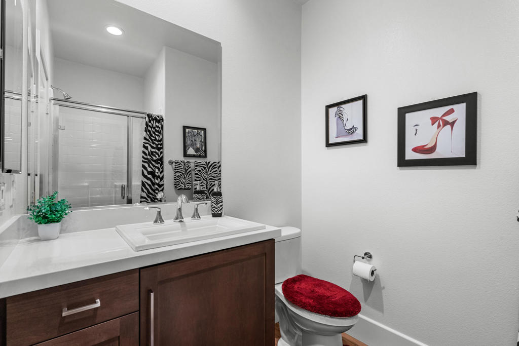 Carmela - Residential