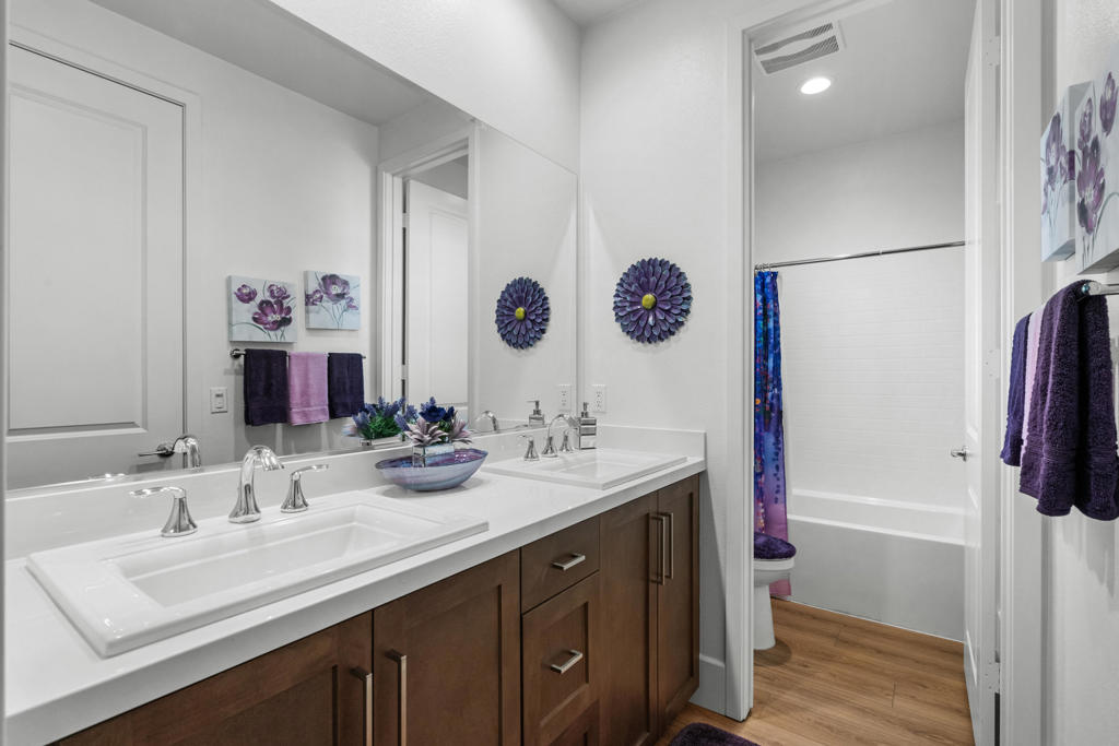 Carmela - Residential