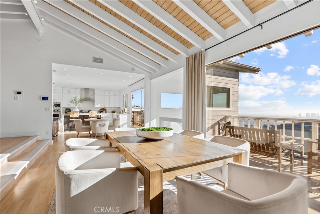 2019 Sunset Plaza Drive