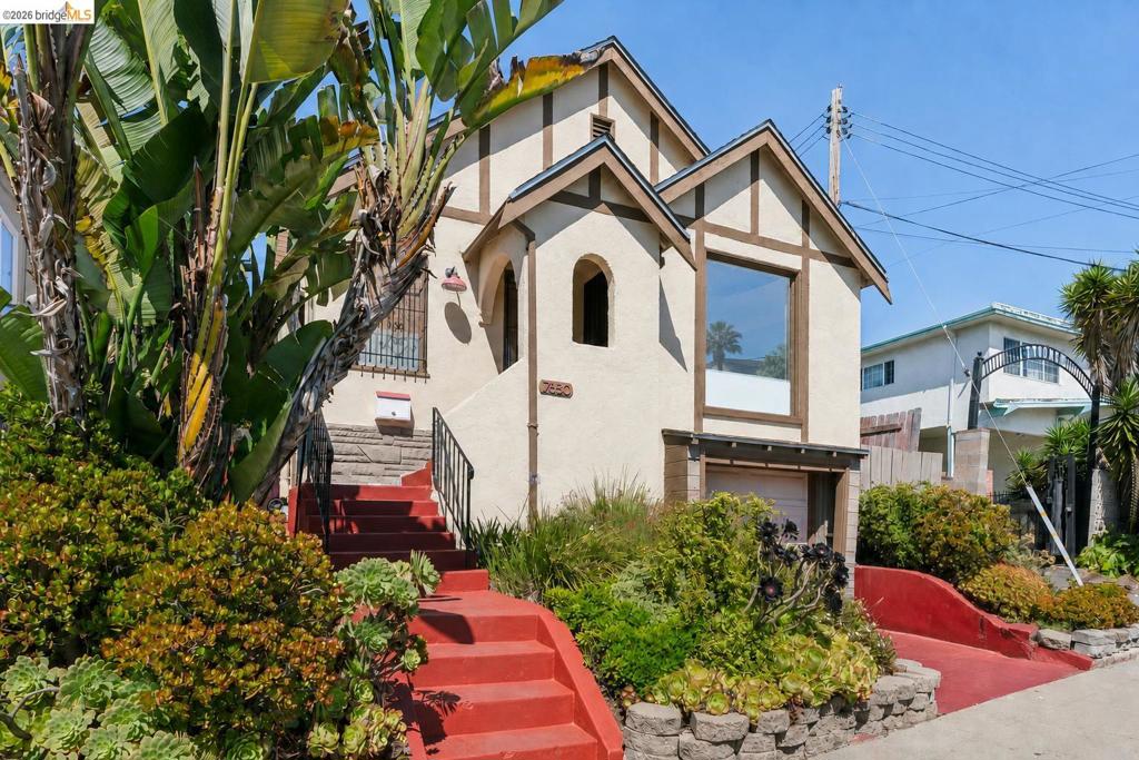 7650 Ney Ave Ave, Oakland CA 94605