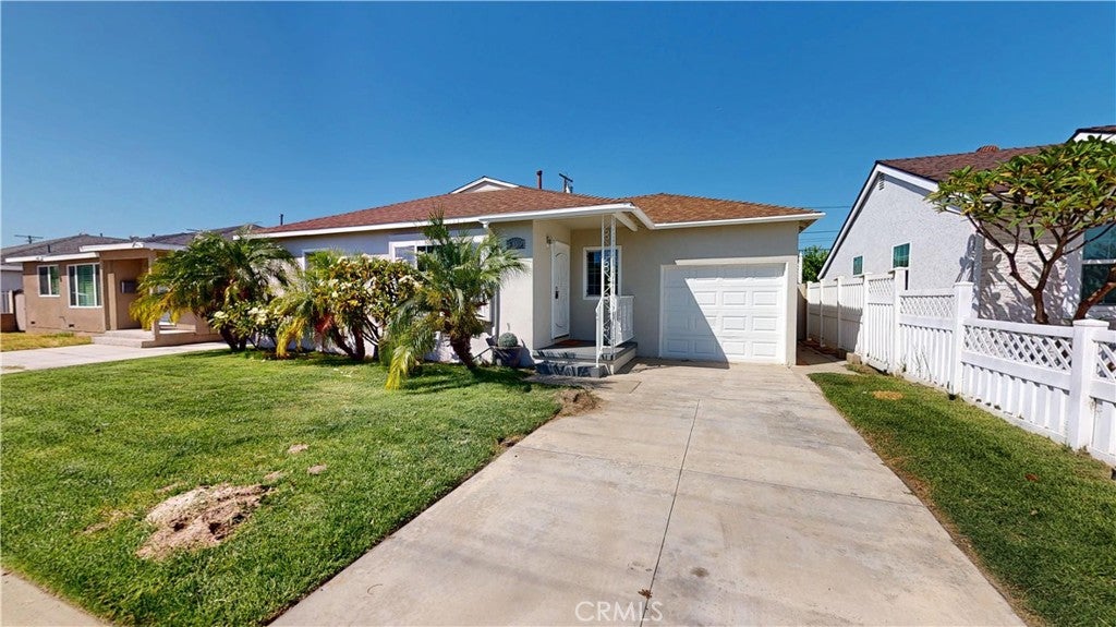 9955 Maplewood
