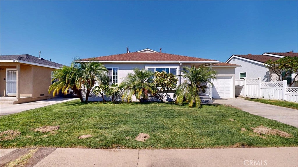 9955 Maplewood