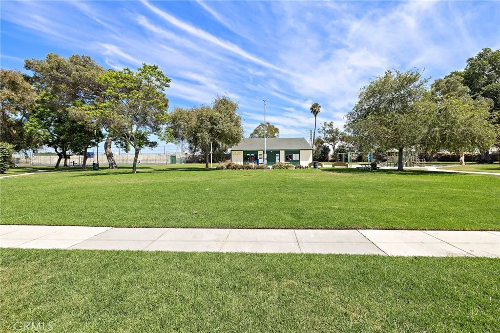 Long Beach, California 90815, United States, 3 Bedrooms Bedrooms, ,2 BathroomsBathrooms,Residential,Pending,212976