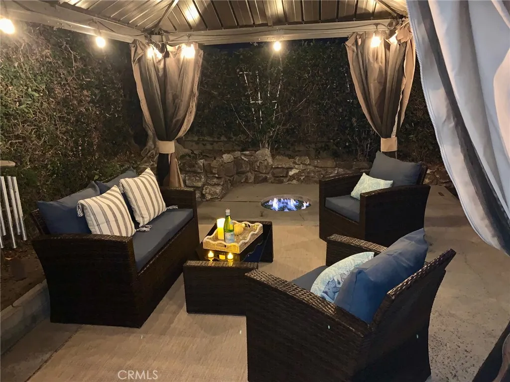 Long Beach, California 90815, United States, 3 Bedrooms Bedrooms, ,2 BathroomsBathrooms,Residential,Pending,212976