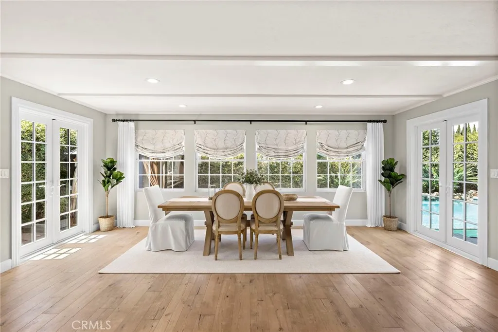 Long Beach, California 90815, United States, 3 Bedrooms Bedrooms, ,2 BathroomsBathrooms,Residential,Pending,212976