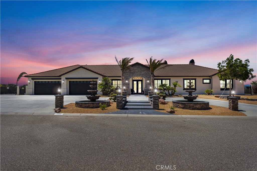 7560 Royal View