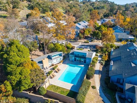 Tiny photo for 40 Sombrilla Court, Atascadero, CA 93422 (MLS # PI26005968)