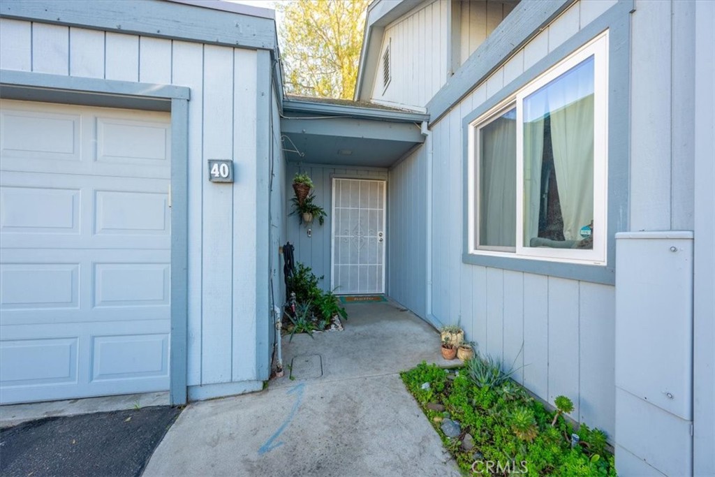 Properties 1 40 Sombrilla Court