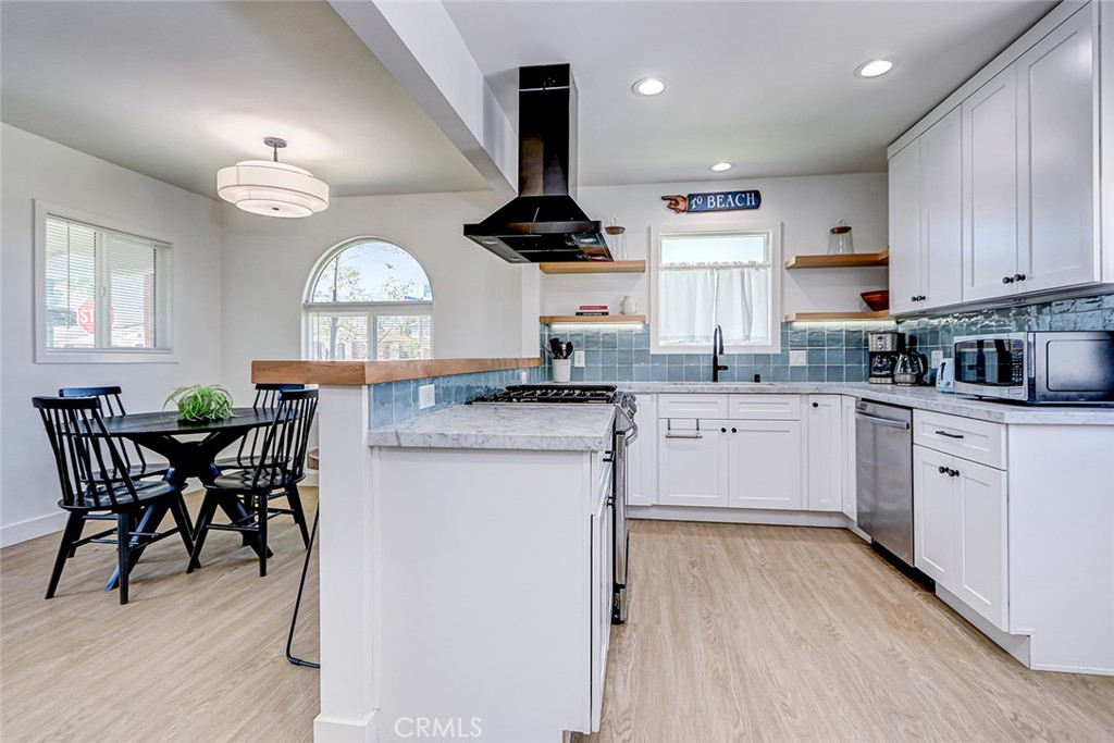 4878 W 133rd Street