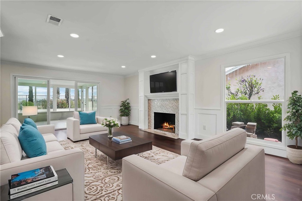 22100 Acorn St Street