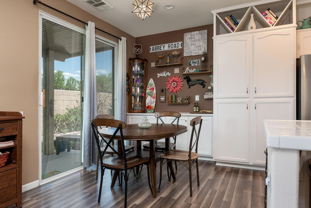 Desert Willow - Residential