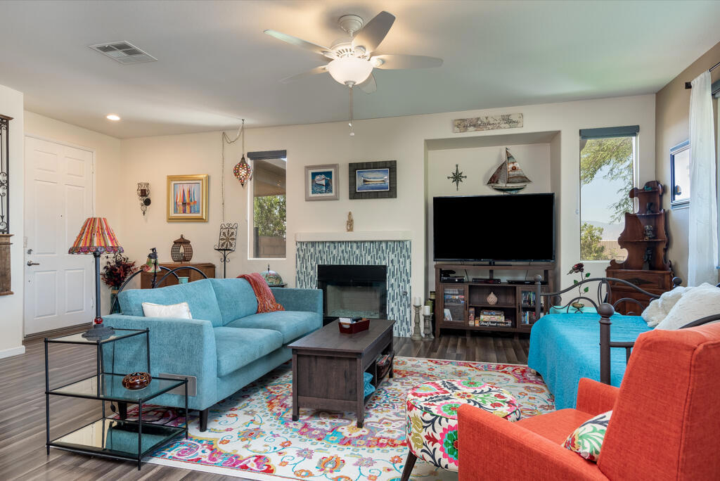 Desert Willow - Residential