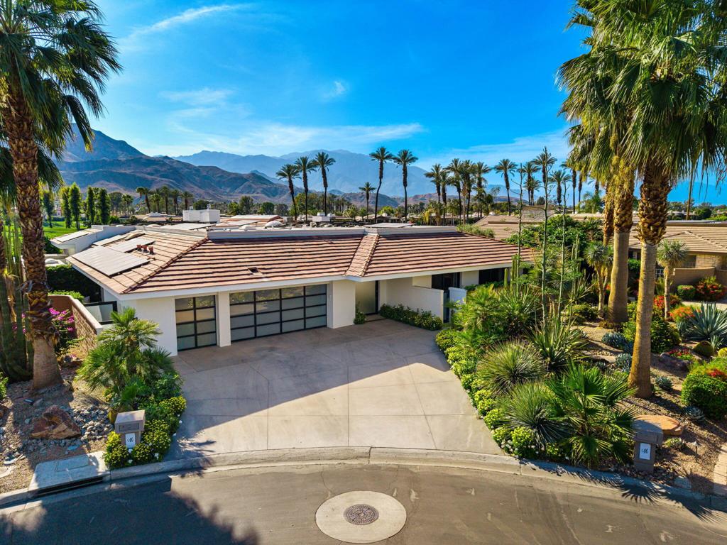 4 Deerfield Court