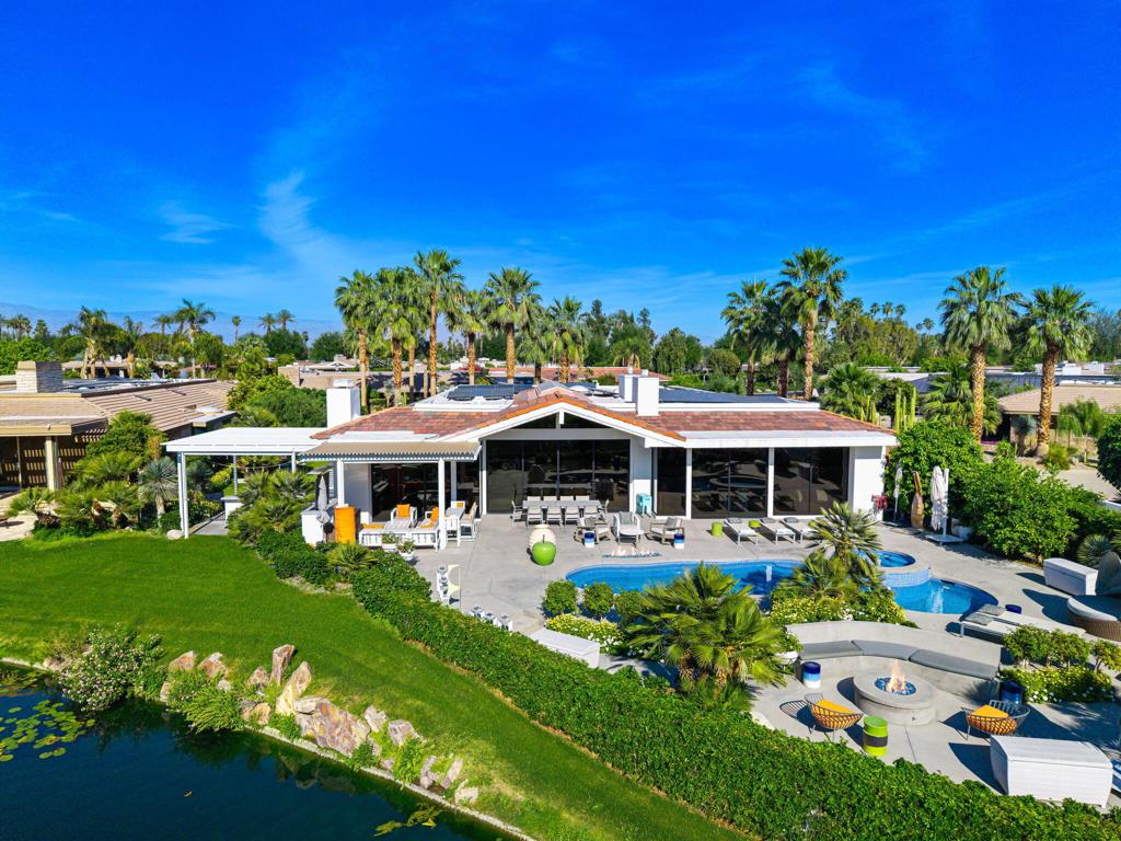 4 Deerfield Court