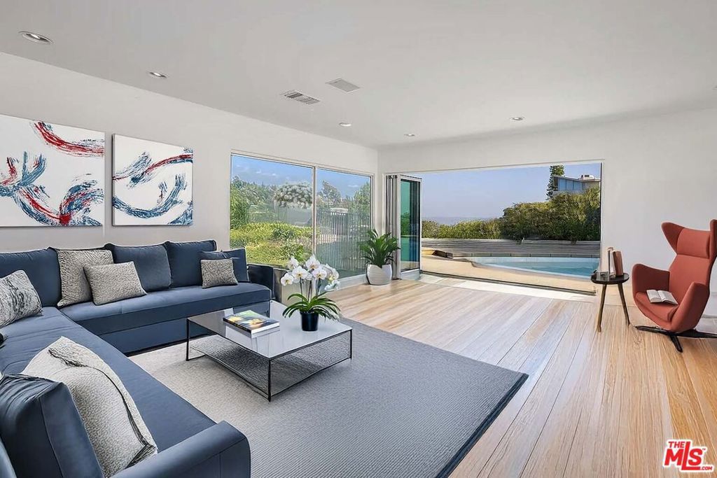 Photo of 1000 Stradella Road, Los Angeles, CA 90077 (MLS # 25537197)