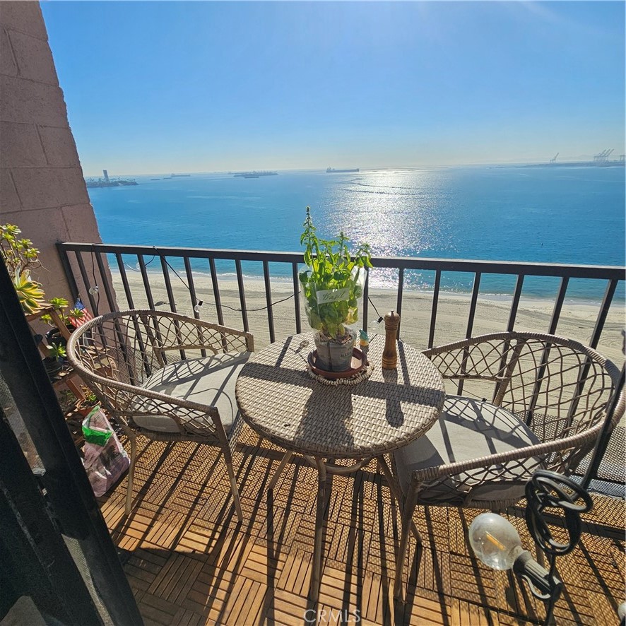 Alamitos Beach (AB) - Residential Lease