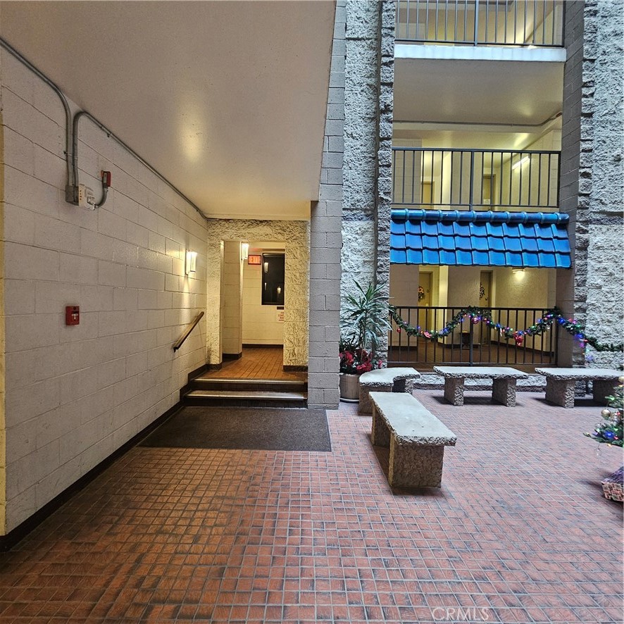 Alamitos Beach (AB) - Residential Lease