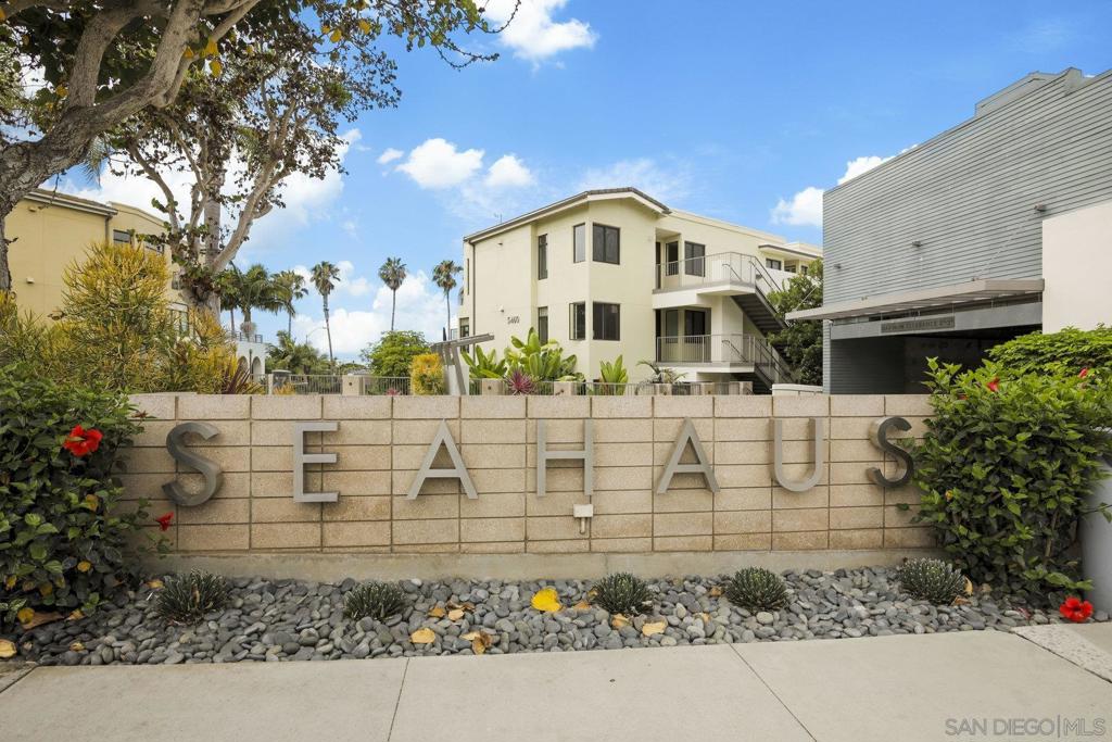 Charming Bird Rock Residence in the community of Seahaus with Ocean Views and Flexible Floor Plan. It is located in the heart of La Jolla’s highly sought-after Bird Rock neighborhood, this 2-bedroom + optional, and 2-bath home offers a rare combination of walkability and coastal charm. Enjoy easy access to the beach, local restaurants, boutique shops, banks, and supermarkets —all just steps away. Originally the model home for the development, the residence features a comfortable layout with a moderate amount of natural light and the flexibility of a potential third bedroom or office conversion. A spacious balcony offers inviting ocean views, perfect for relaxing or casual entertaining. An ideal opportunity to enjoy the lifestyle and convenience of Bird Rock living.