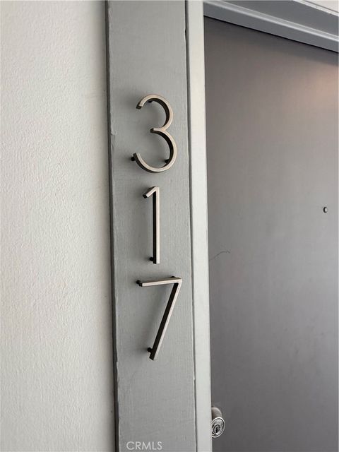 Photo of 960 Larrabee St #317, West Hollywood, CA 90069 (MLS # SR26083906)